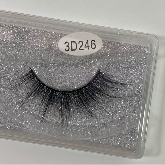 3D Faux Mink Lashes - GLAM - Picture 3 of 4
